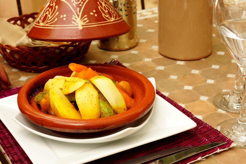Riad Shama Suites tajine