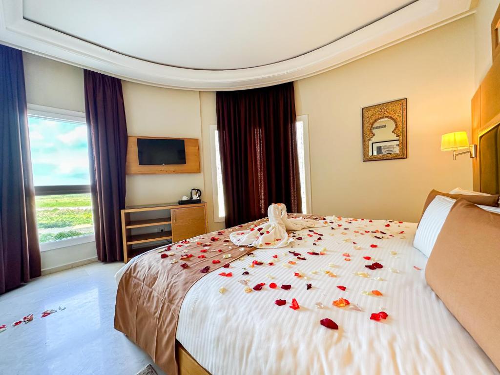 Hotel LA PALOMA 751 av Mlly Hassan bel Mehdi 93000 Tetouan Morocco bedroom